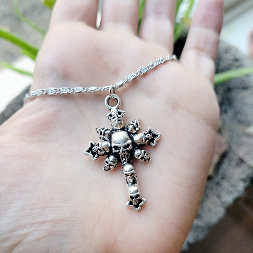 New Unisex Cross Skull Pendant Dangle Drop Necklace